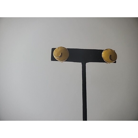 Vintage Earrings Clip On Yellow Round Gold Tone Swirl Accents Jewelry Costume - Picture 6 of 13